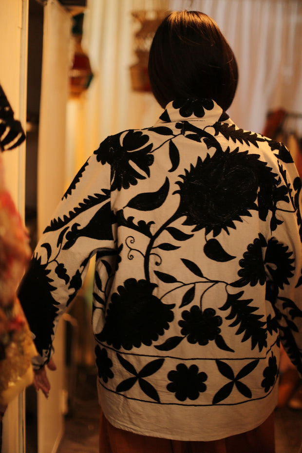 BLACK WHITE KIMONO DRISA - sustainably made MOMO NEW YORK sustainable clothing, slow fashion