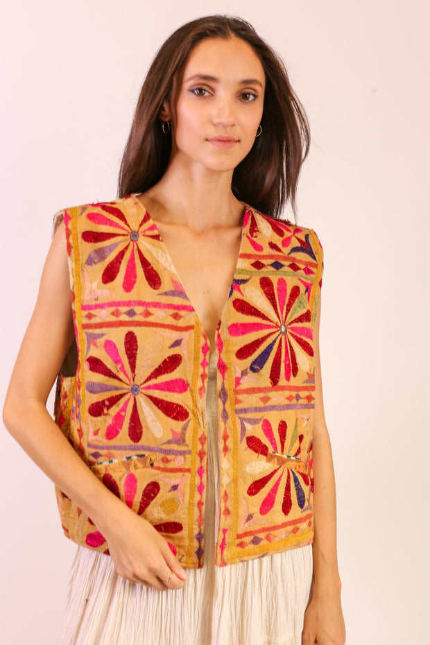 VINTAGE EMBROIDERED VEST LAHLO - sustainably made MOMO NEW YORK sustainable clothing, new slow fashion