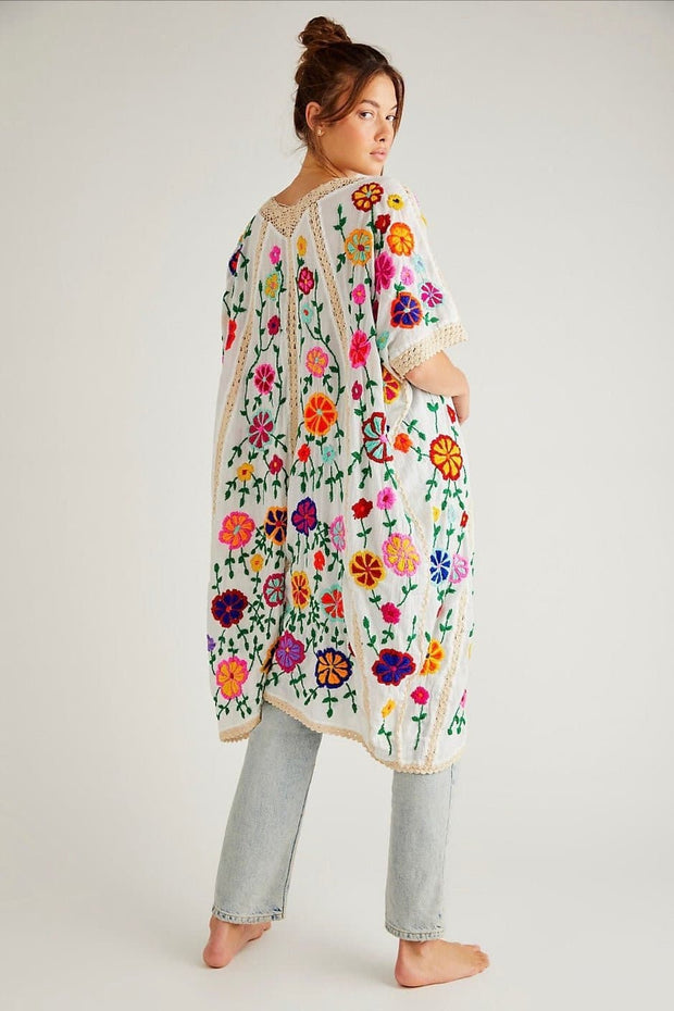 BELLA FLOR EMBROIDERED CAFTAN X FREE PEOPLE - sustainably made MOMO NEW YORK sustainable clothing, dress slow fashion