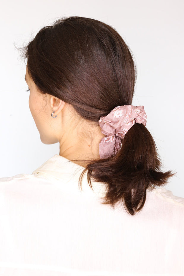 SILK/ COTTON SCRUNCHIE SUSU AYRE - sustainably made MOMO NEW YORK sustainable clothing, slow fashion