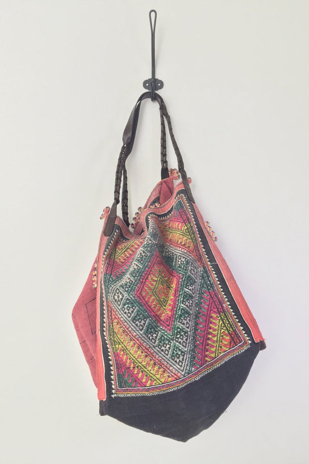 TRIBAL SHOULDER HOBO BAG ISHA - sustainably made MOMO NEW YORK sustainable clothing, samplesale1022 slow fashion