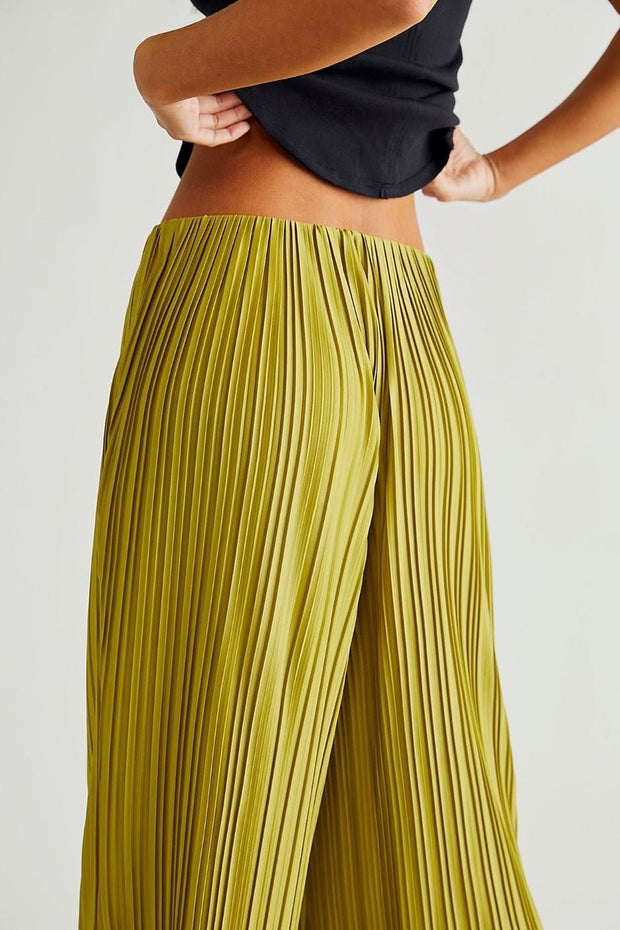 WINONA PLEATED FLARE PANTS X FREE PEOPLE - sustainably made MOMO NEW YORK sustainable clothing, pants slow fashion